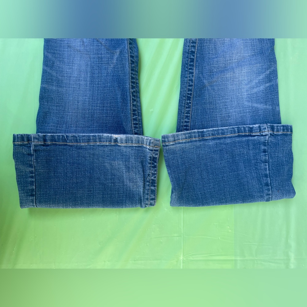 LOW RlCE FLARE LEGS VlNTAGE JEANS 
SIZE 1/2 JUNIORS - Picture 10 of 12